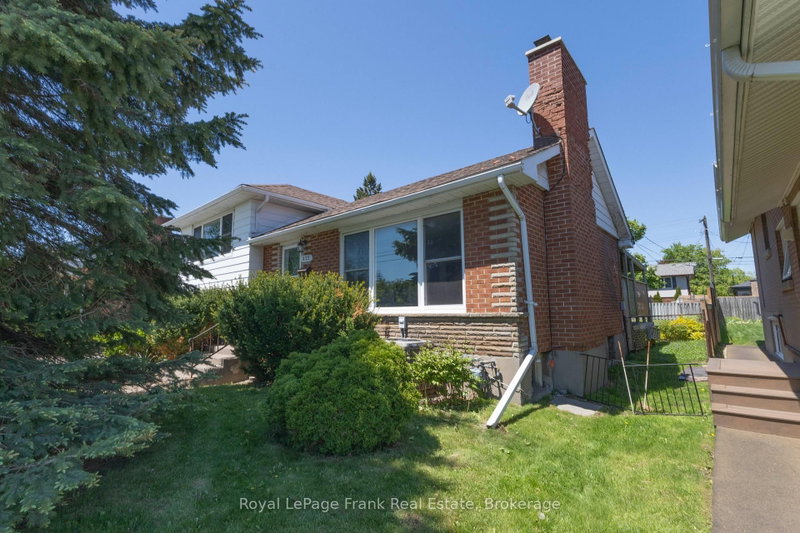 872 Weller Street