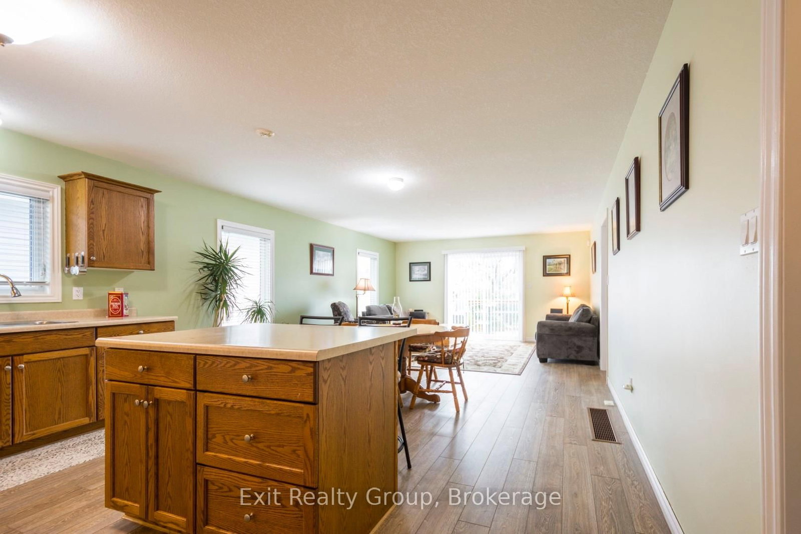 30 Aletha Drive • Prince Edward County, ON photo 5