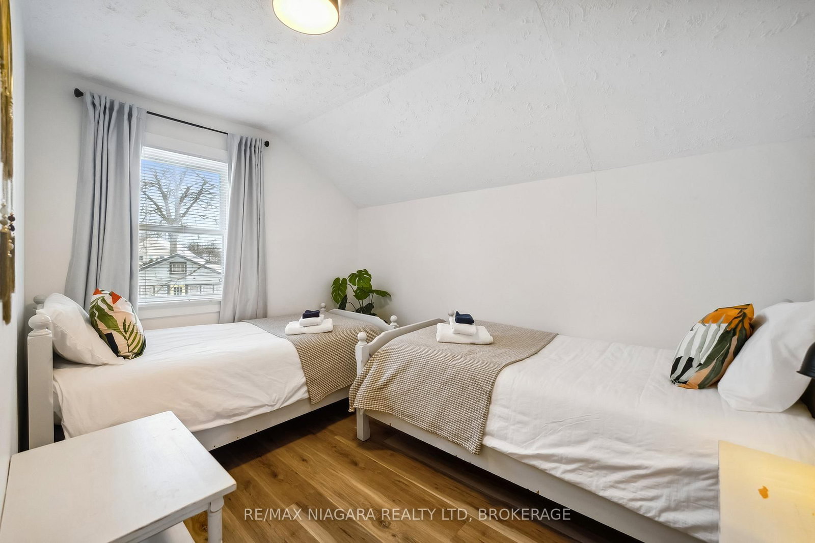 248 W LINCOLN Road • Fort Erie, ON photo 34