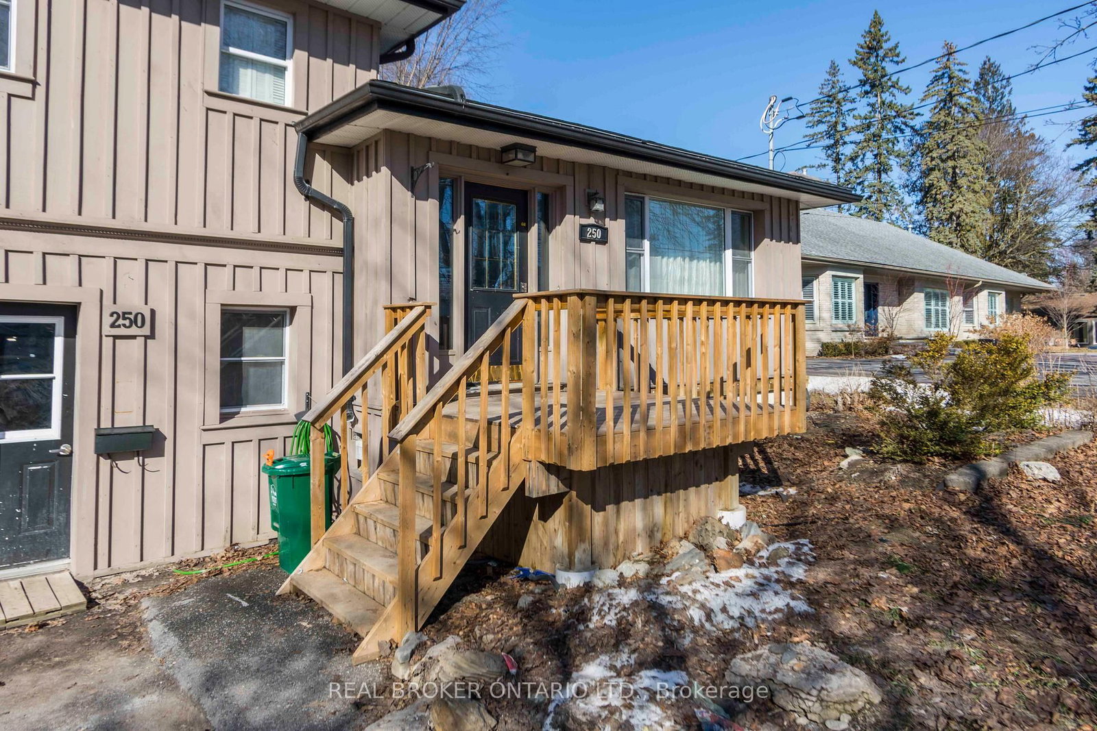 250 Macdonald Avenue • Belleville, ON photo 2