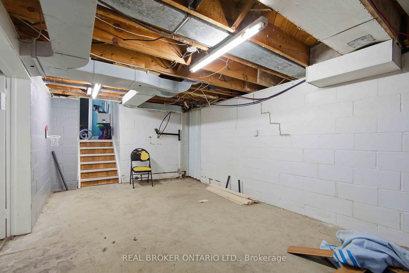 250 Macdonald Avenue • Belleville, ON photo 30