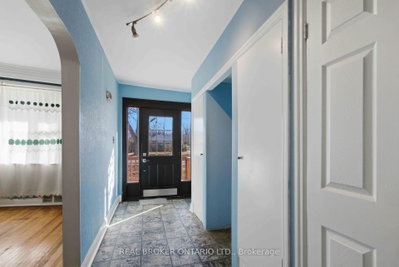 250 Macdonald Avenue • Belleville, ON photo 4