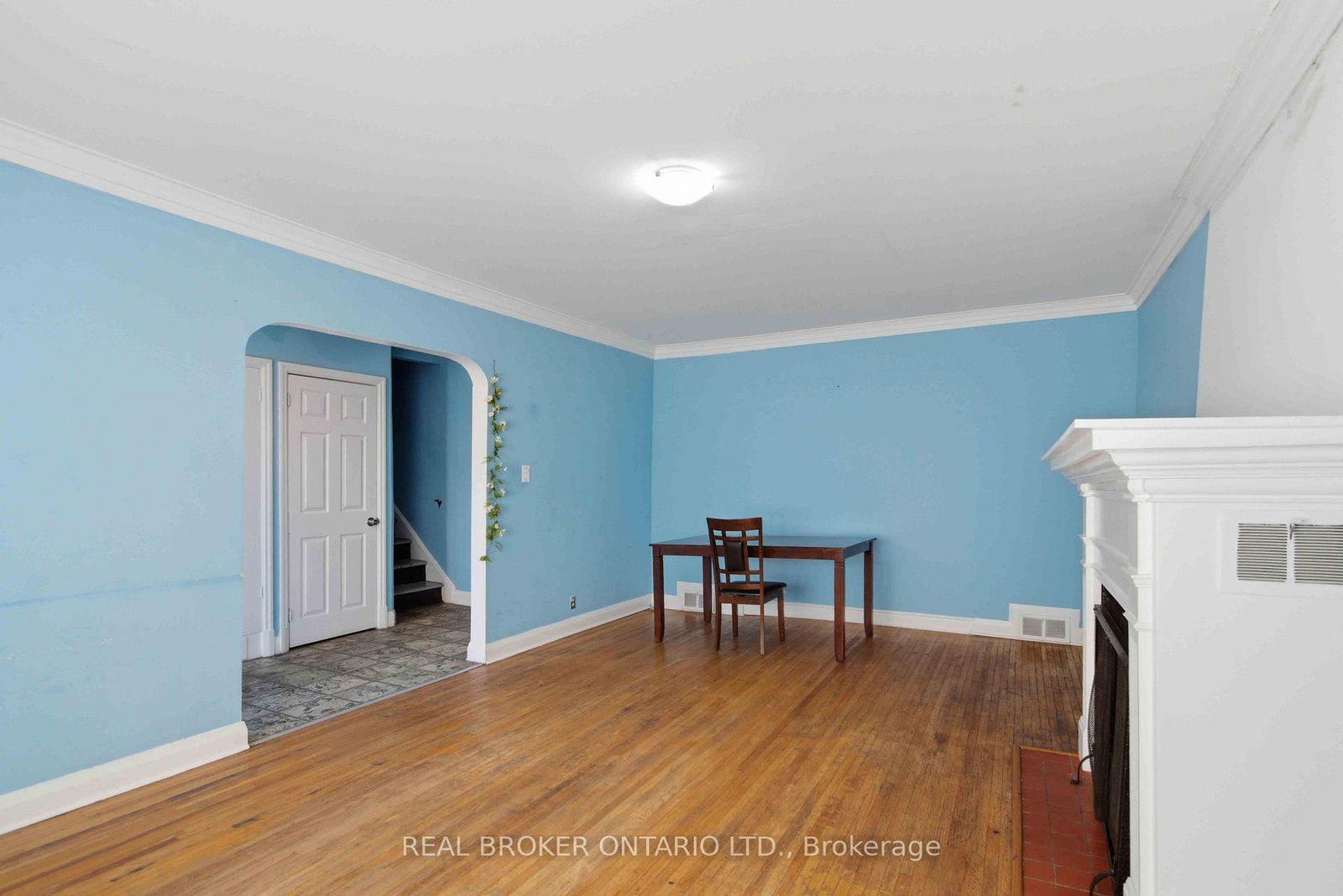 250 Macdonald Avenue • Belleville, ON photo 8