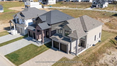 72 ALLISTER Drive • Middlesex Centre, ON photo 3