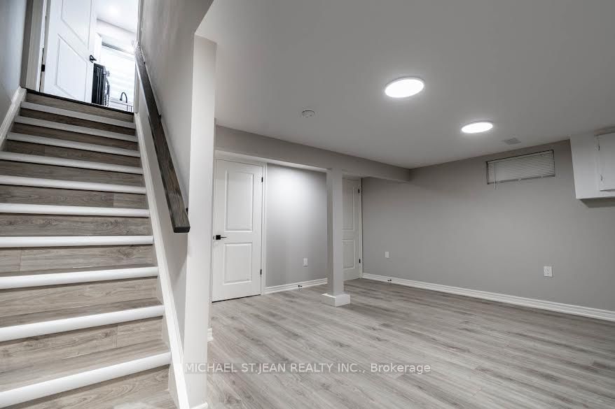 261 Scott Street, Unit B - Photo 16