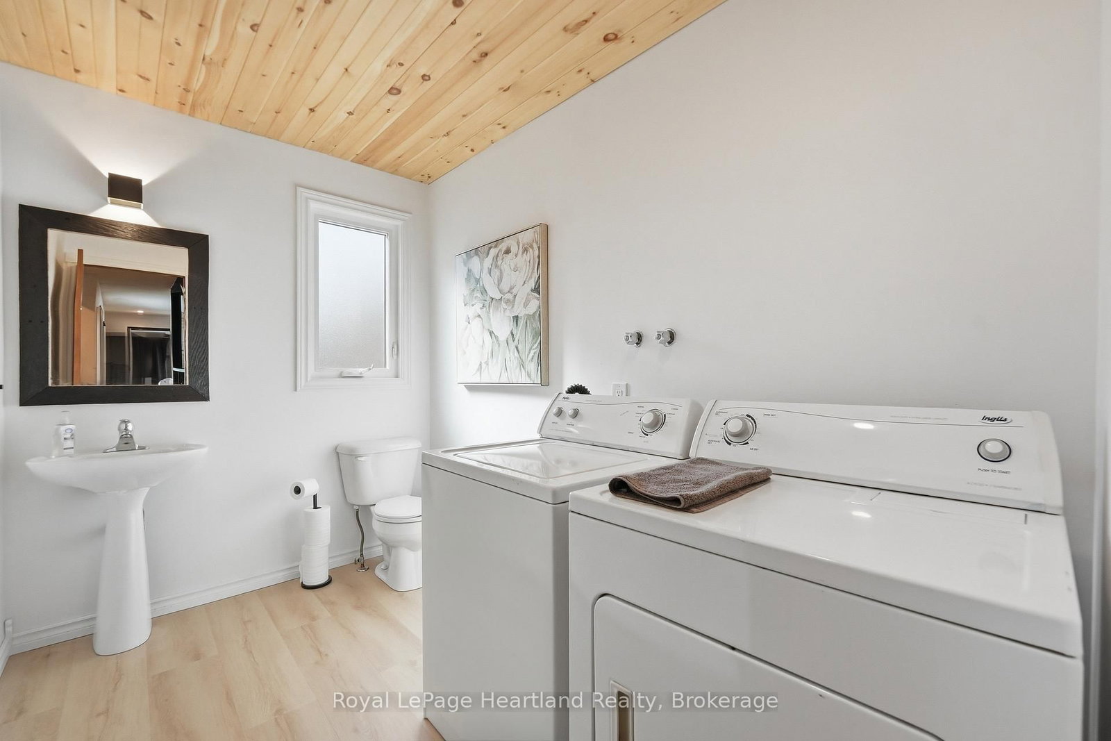 6 Alexander Street • Huron East, ON photo 21