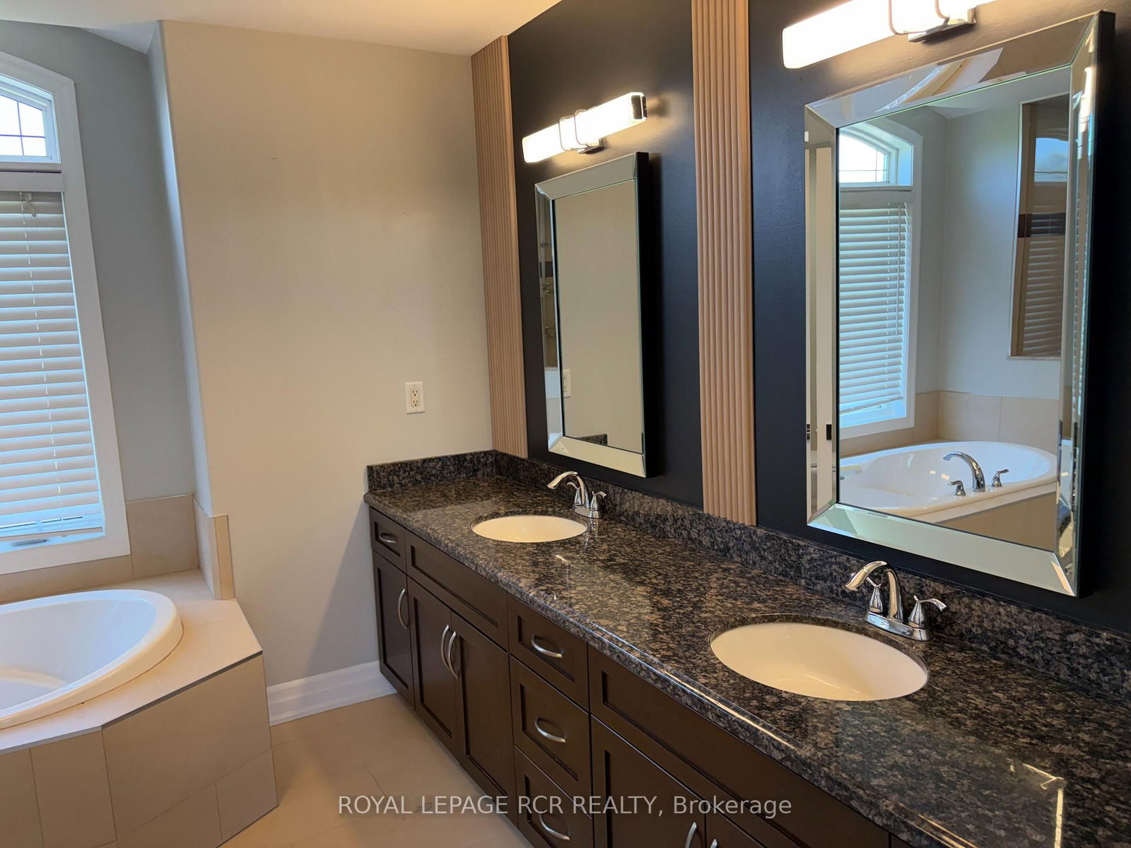 25 Brookhaven Crescent • East Garafraxa, ON photo 32