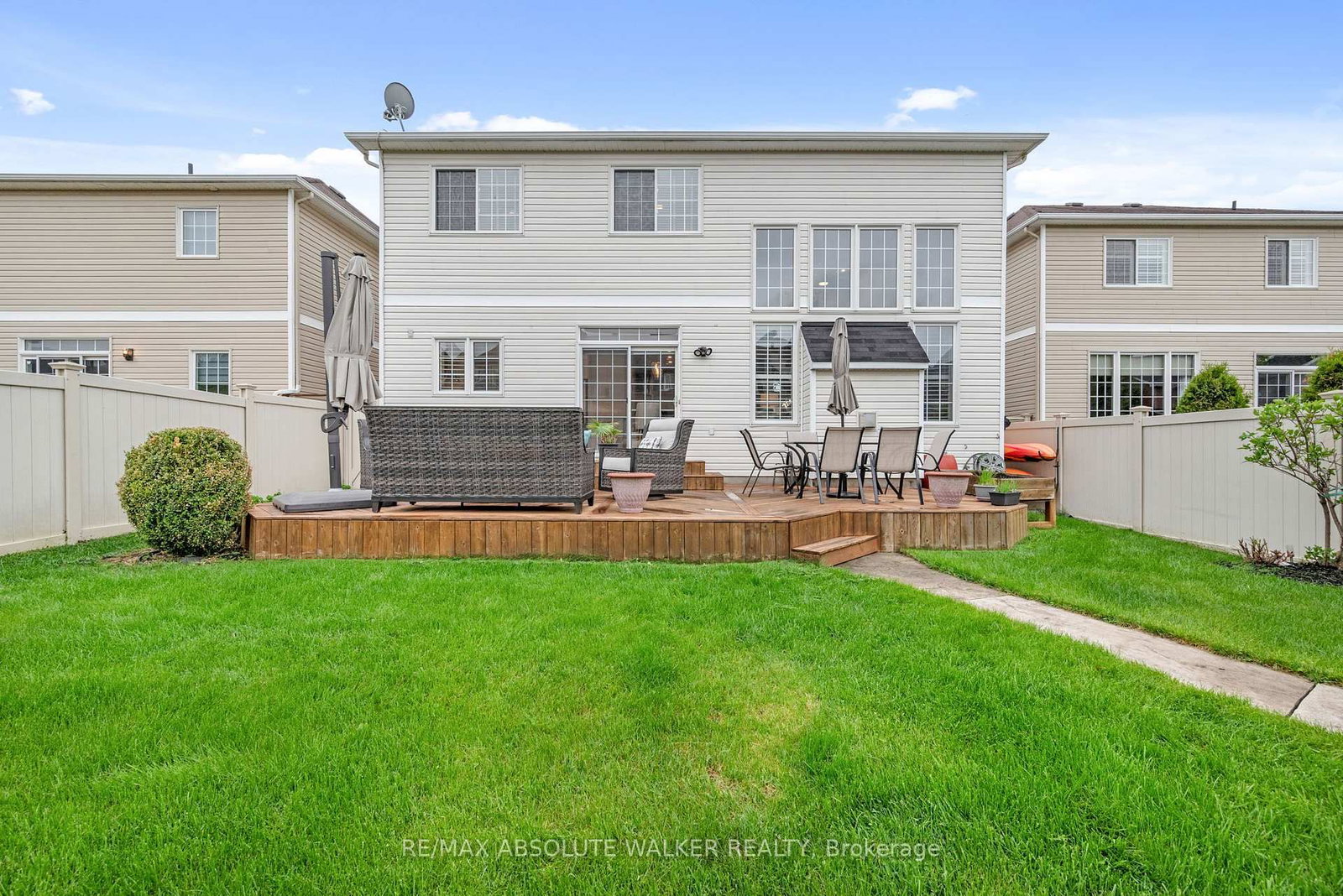 245 Lucinda Crescent - Photo 50