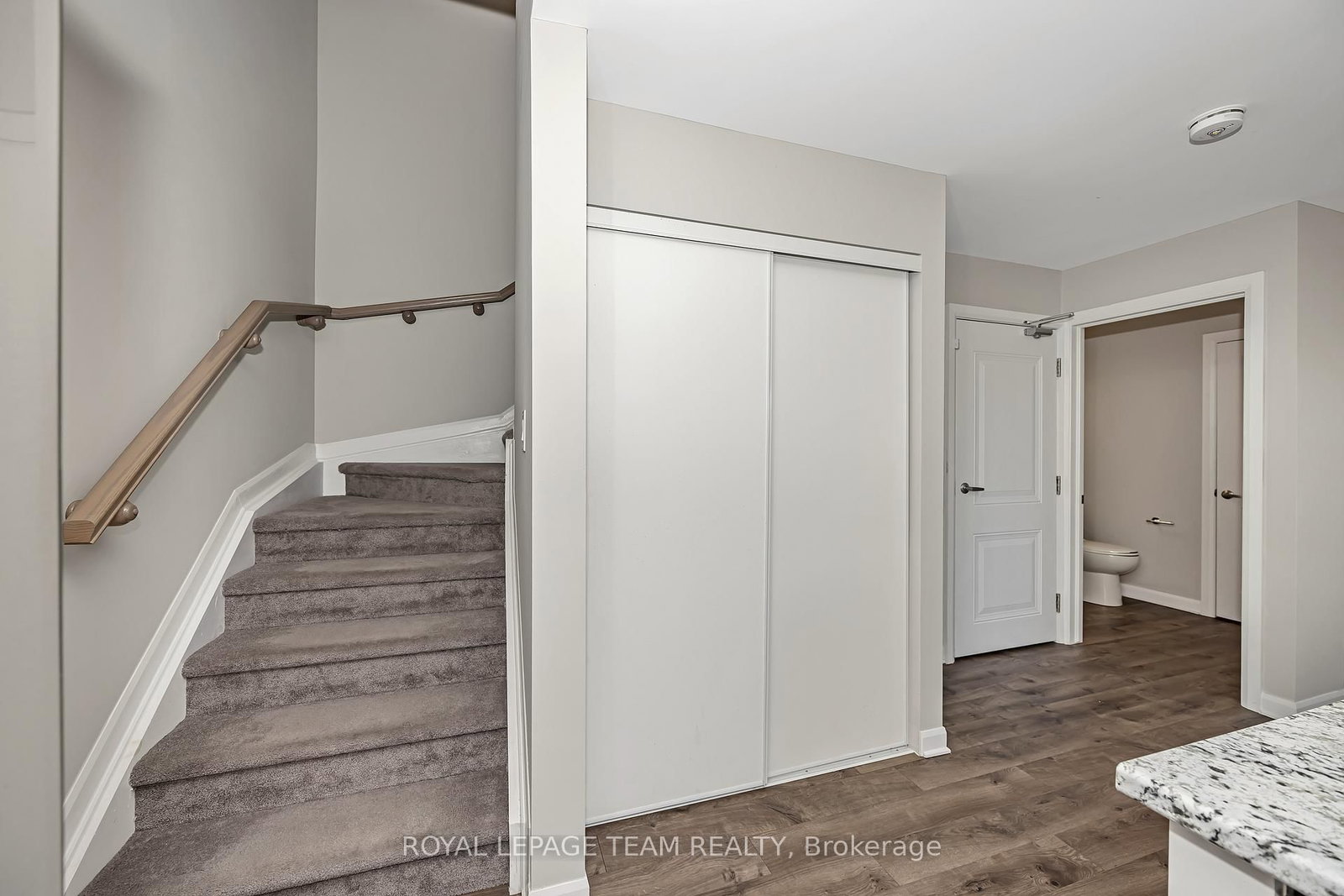 435 Eldorado Private • #D • Ottawa, ON photo 14
