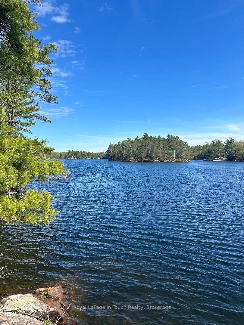 1 SR407 Severn River Shores • Muskoka Lakes, ON photo 12