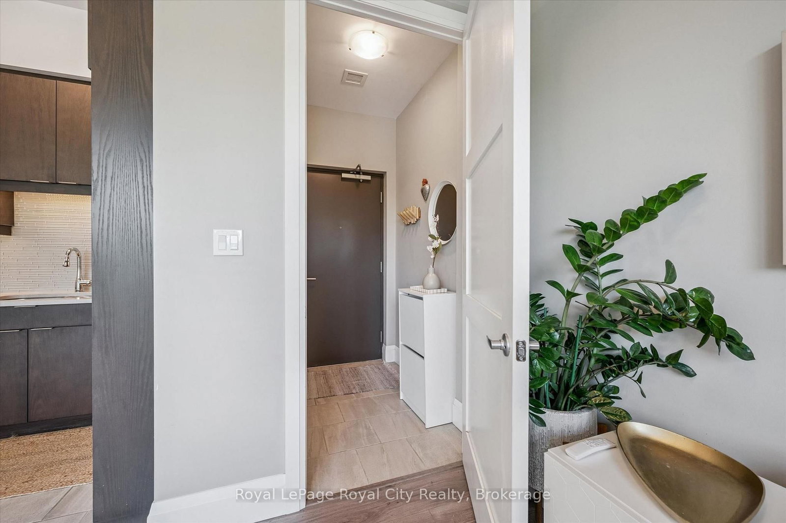 63 Arthur Street S • #103 • Guelph, ON photo 5