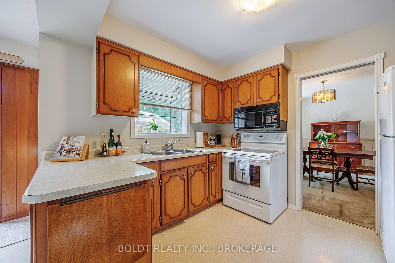 7 Mayholme Court • St. Catharines, ON photo 10