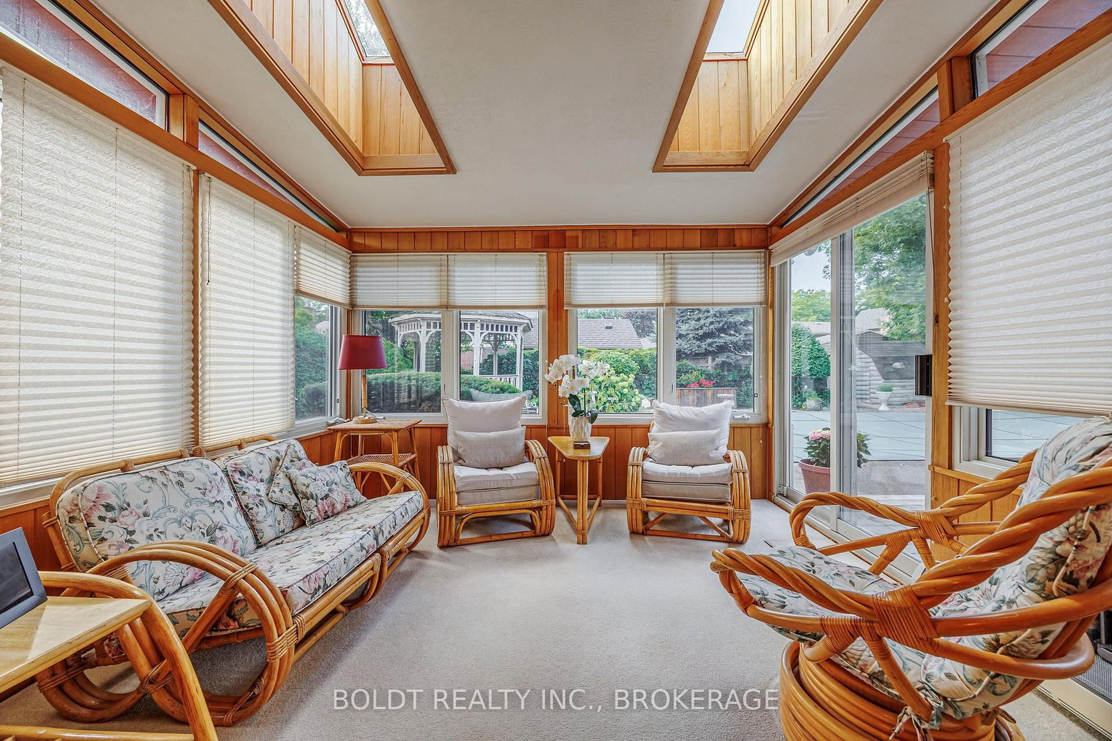 7 Mayholme Court • St. Catharines, ON photo 13