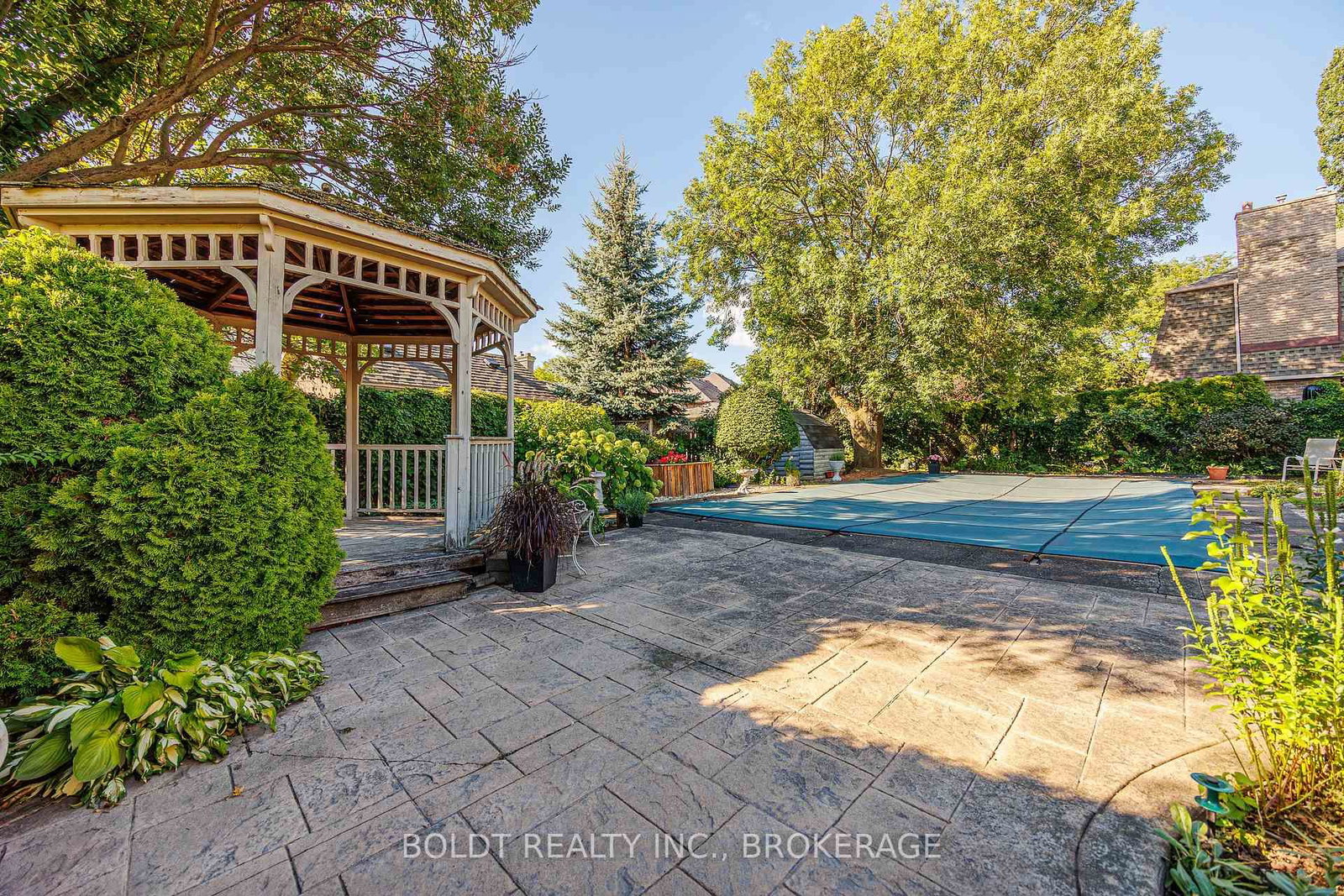 7 Mayholme Court • St. Catharines, ON photo 32