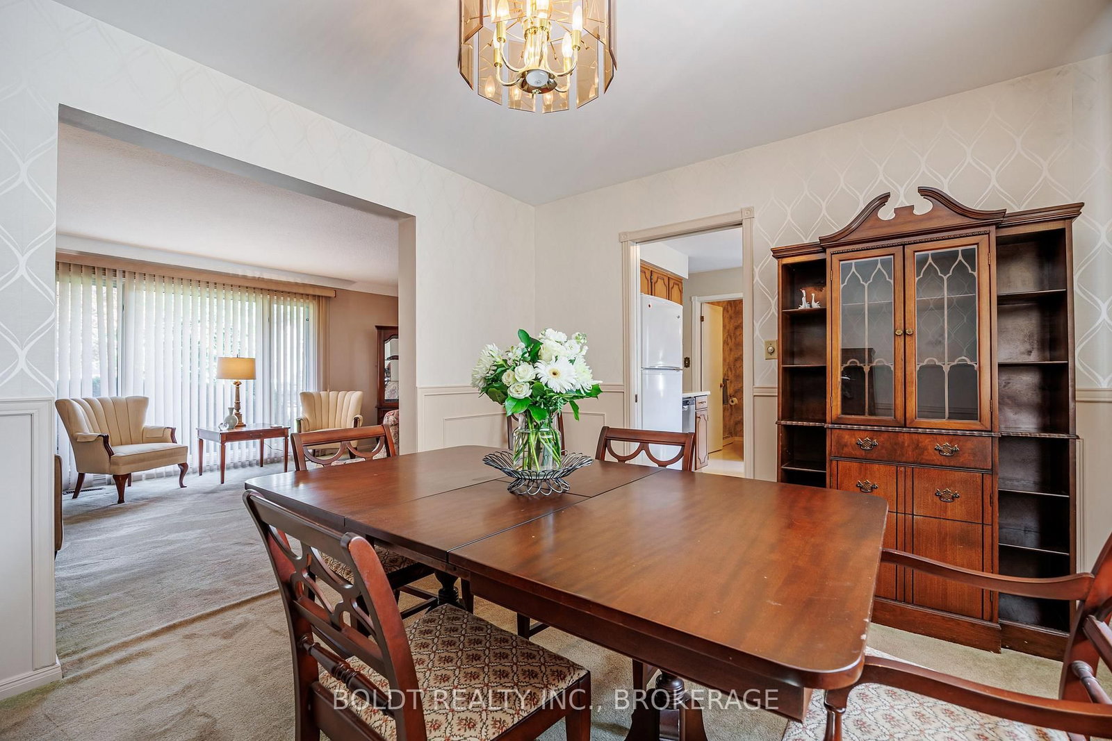 7 Mayholme Court • St. Catharines, ON photo 8