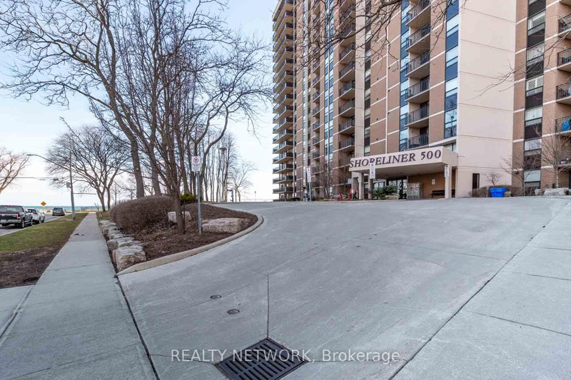 901 - 500 Green Road