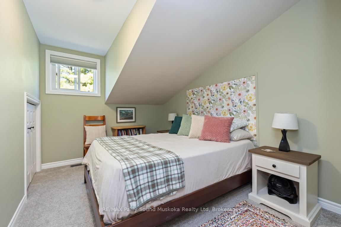 13 PENINSULA SHORES Road E • McDougall, ON photo 25