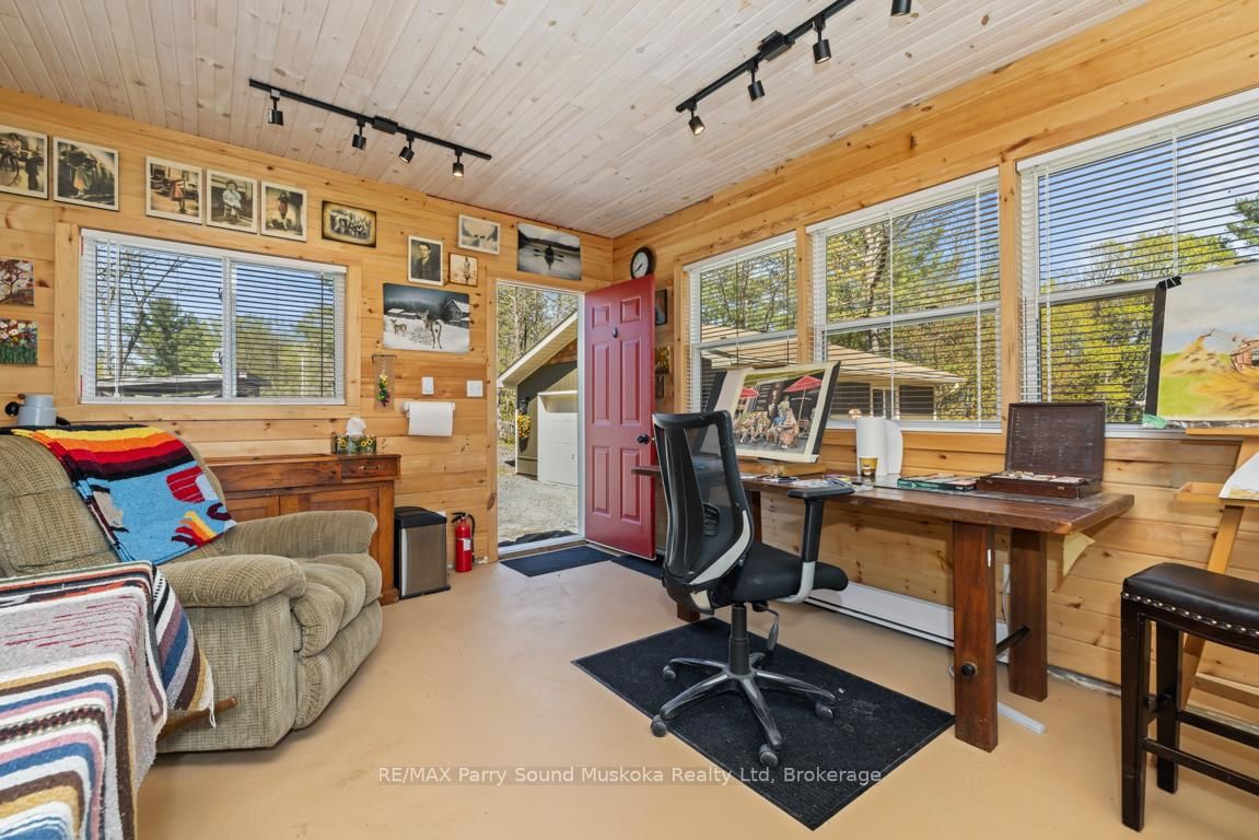 13 PENINSULA SHORES Road E • McDougall, ON photo 9