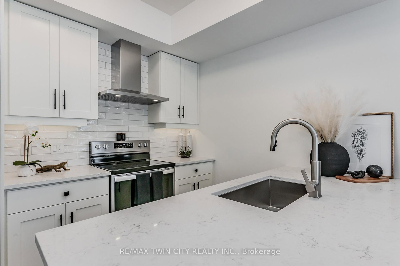 39 Lomond Lane • Kitchener, ON photo 33