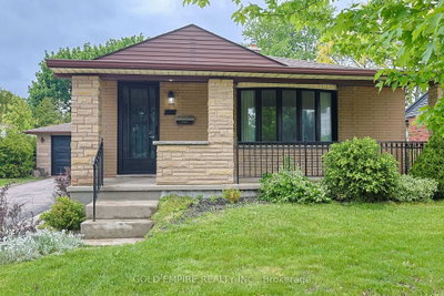 54 Tweedsmuir Avenue — photo 5