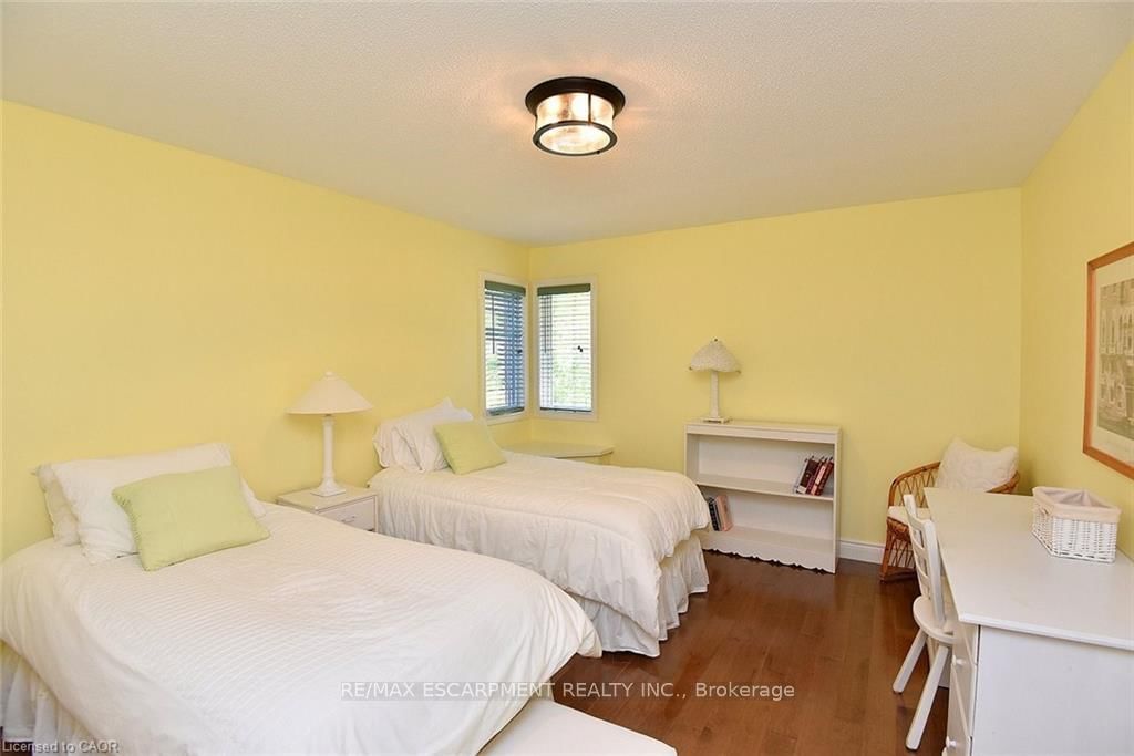 712 Robson Road • Hamilton, ON photo 28