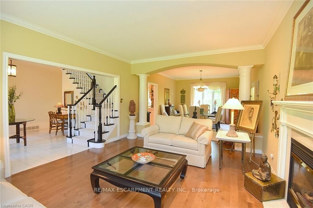 712 Robson Road • Hamilton, ON photo 6