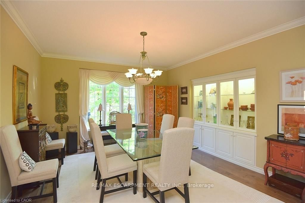 712 Robson Road • Hamilton, ON photo 8