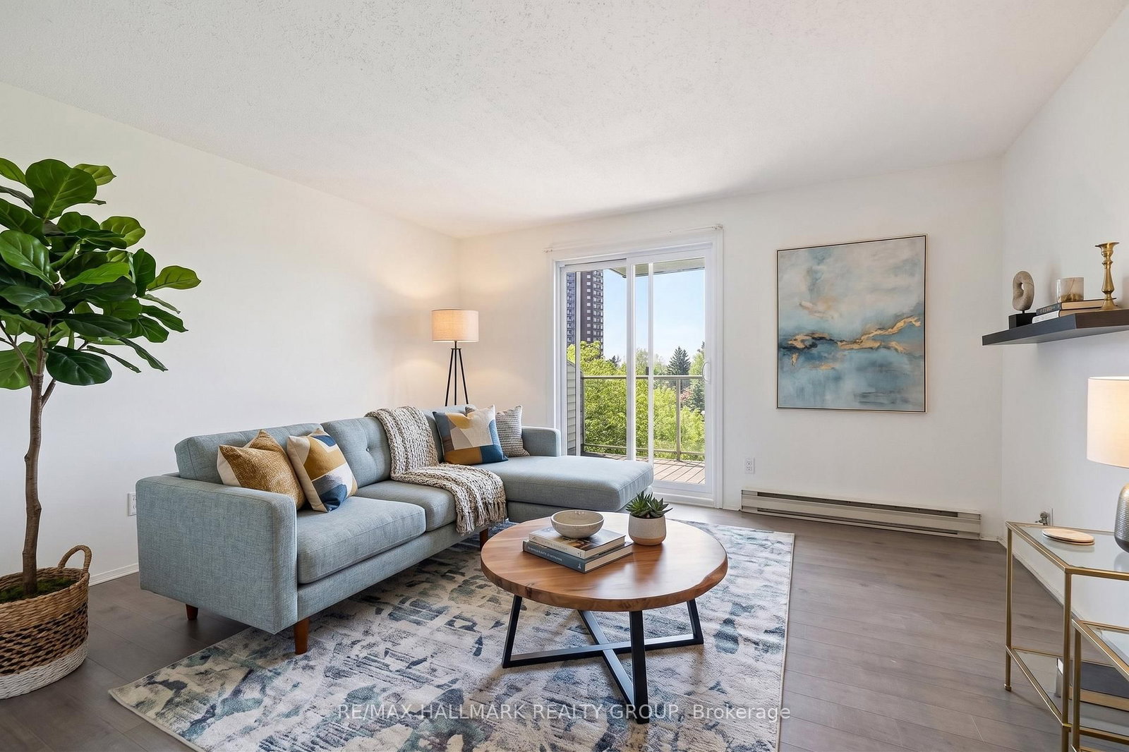 270 Brittany Drive • #412 • Ottawa, ON photo 8
