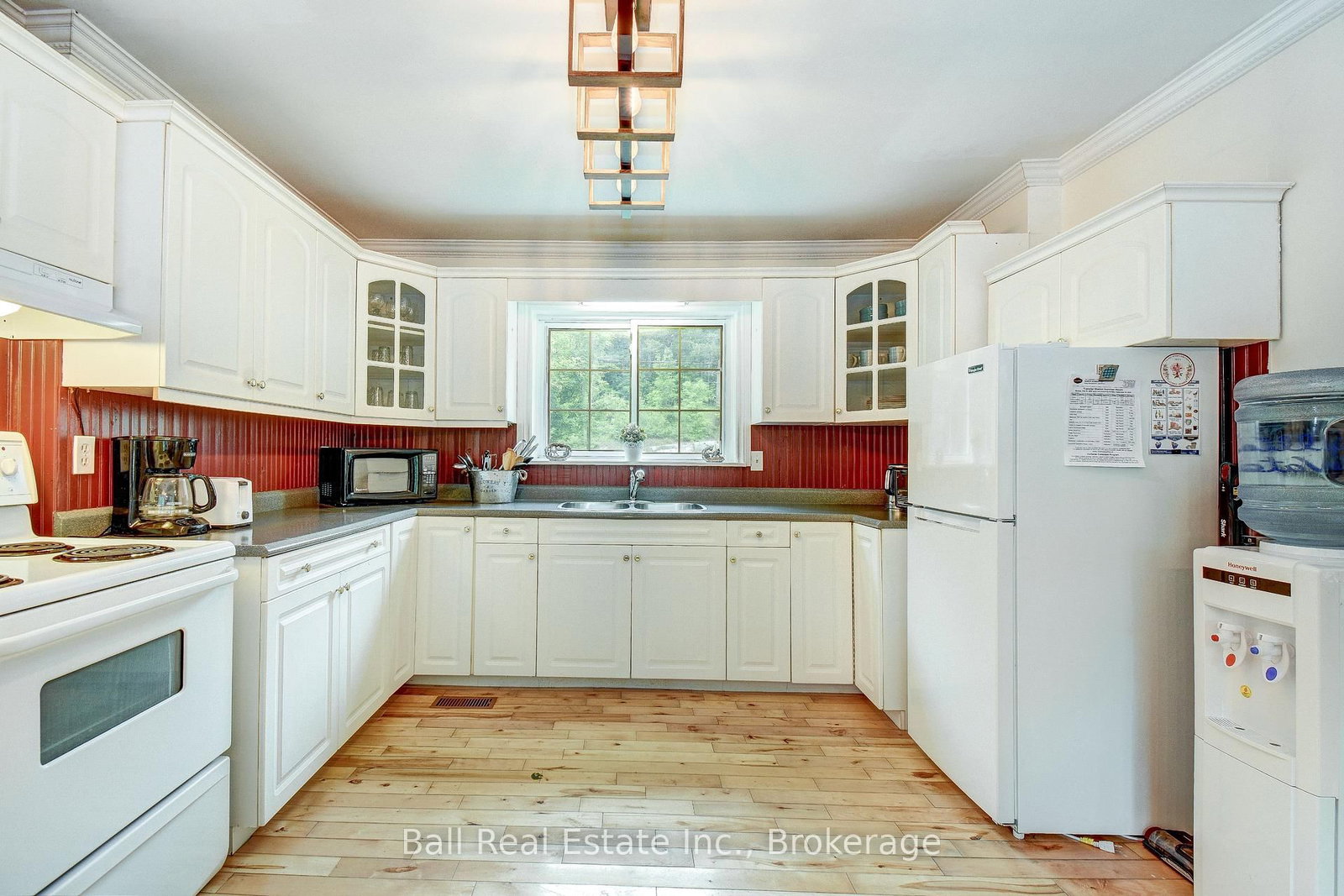 8403 Highway 28 • North Kawartha, ON photo 9