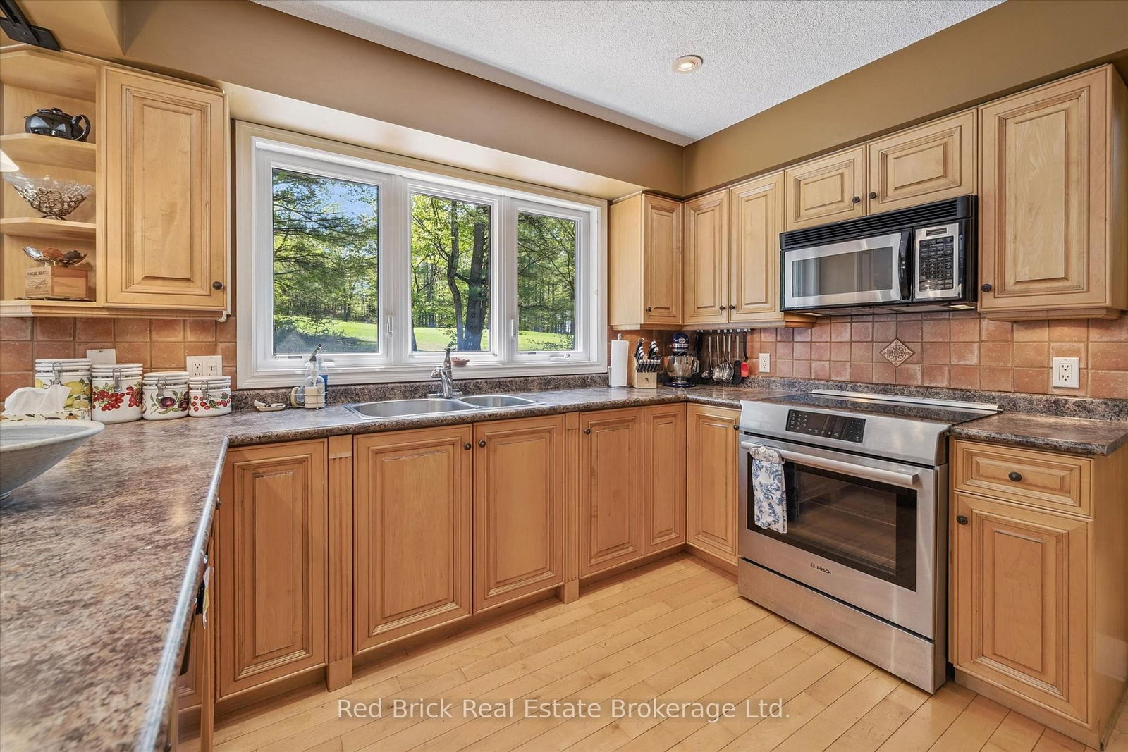 24 South Muskoka Drive • Bracebridge, ON photo 17