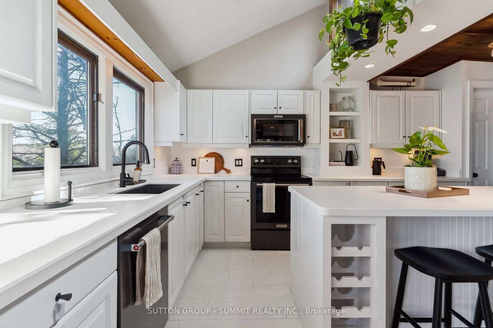 4209 MUSKOKA ROAD 117 • #3 • Lake of Bays, ON photo 19