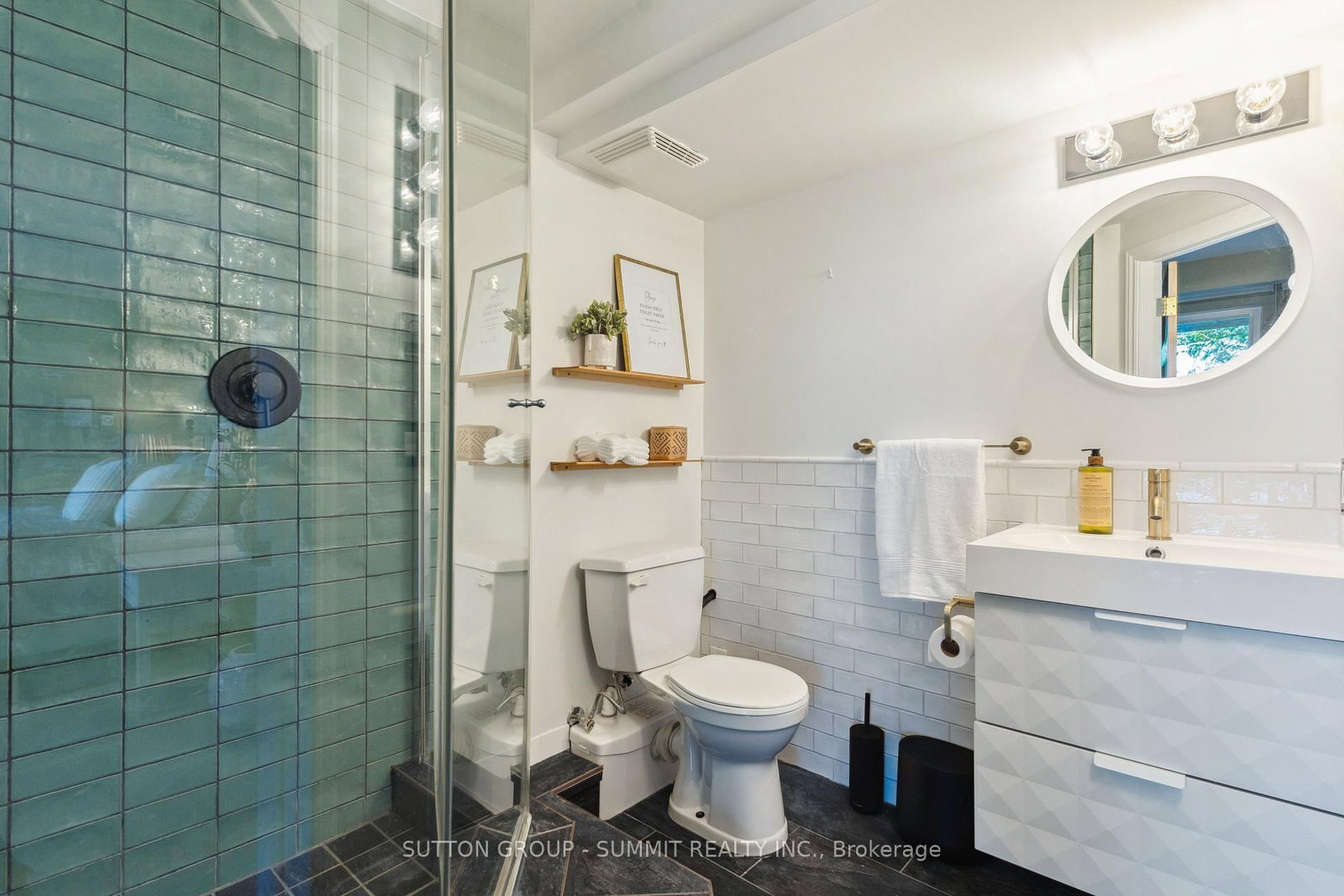 4209 MUSKOKA ROAD 117 • #3 • Lake of Bays, ON photo 23