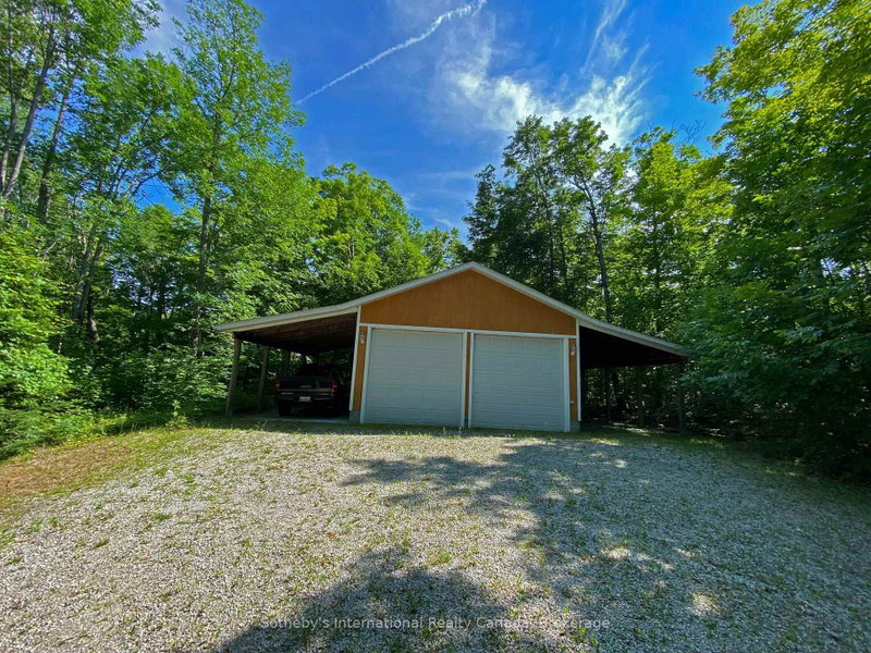 167 Maple Lane E