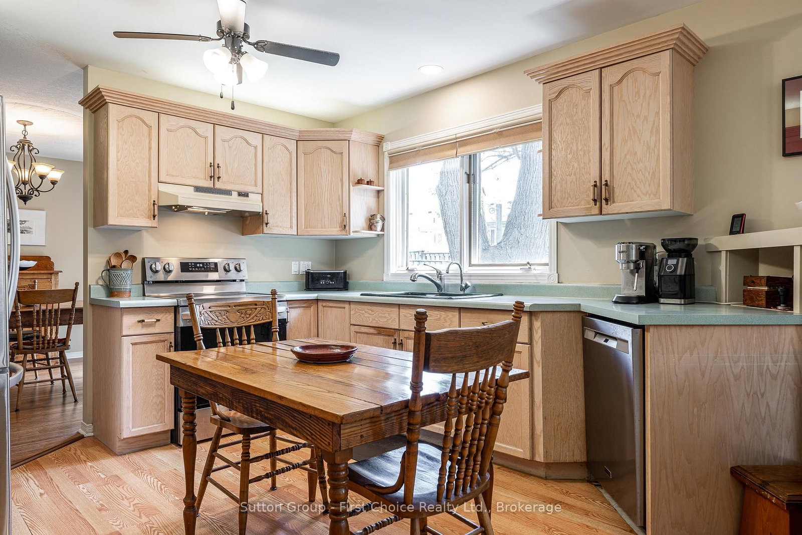 Listing Image 19