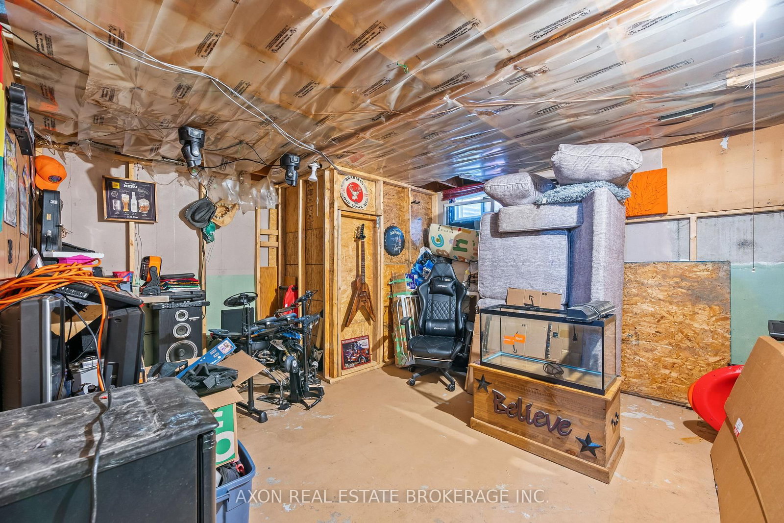 Listing Image 17