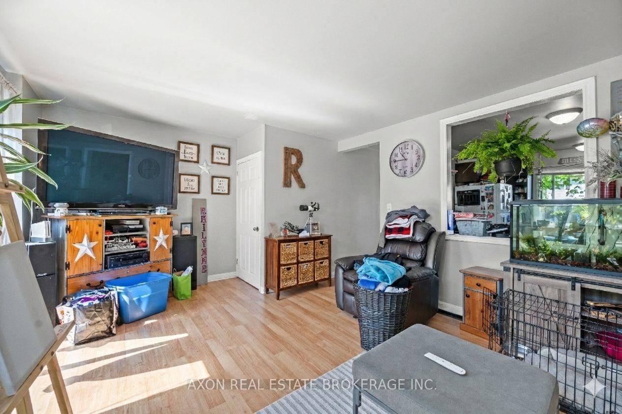 Listing Image 22