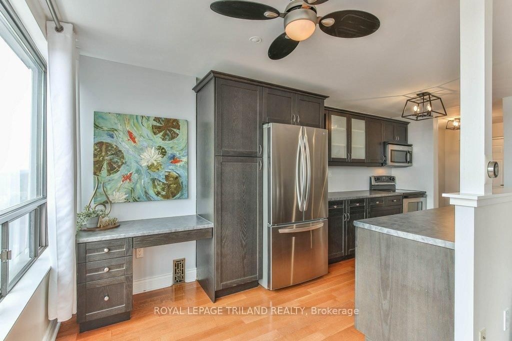 1600 ADELAIDE Street N, Unit 1001 - Photo 12
