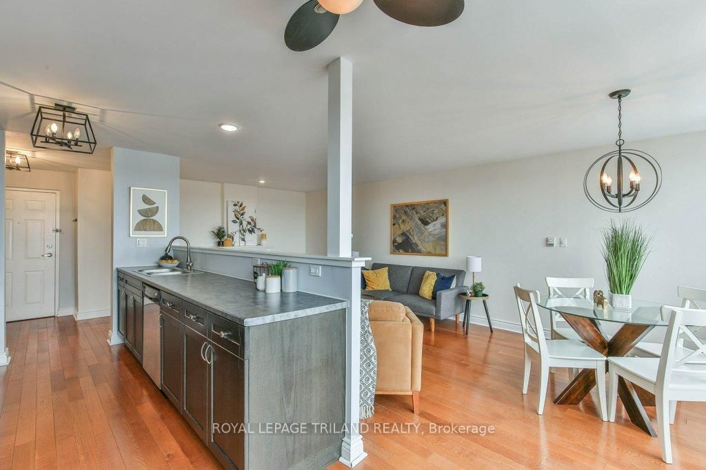 1600 ADELAIDE Street N, Unit 1001 - Photo 14