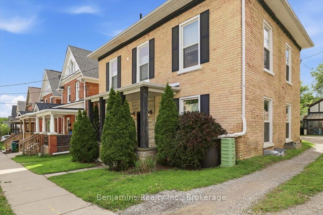 53 Eby Street S