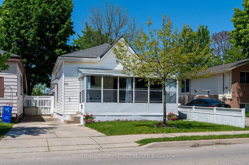 582 Hill Street
