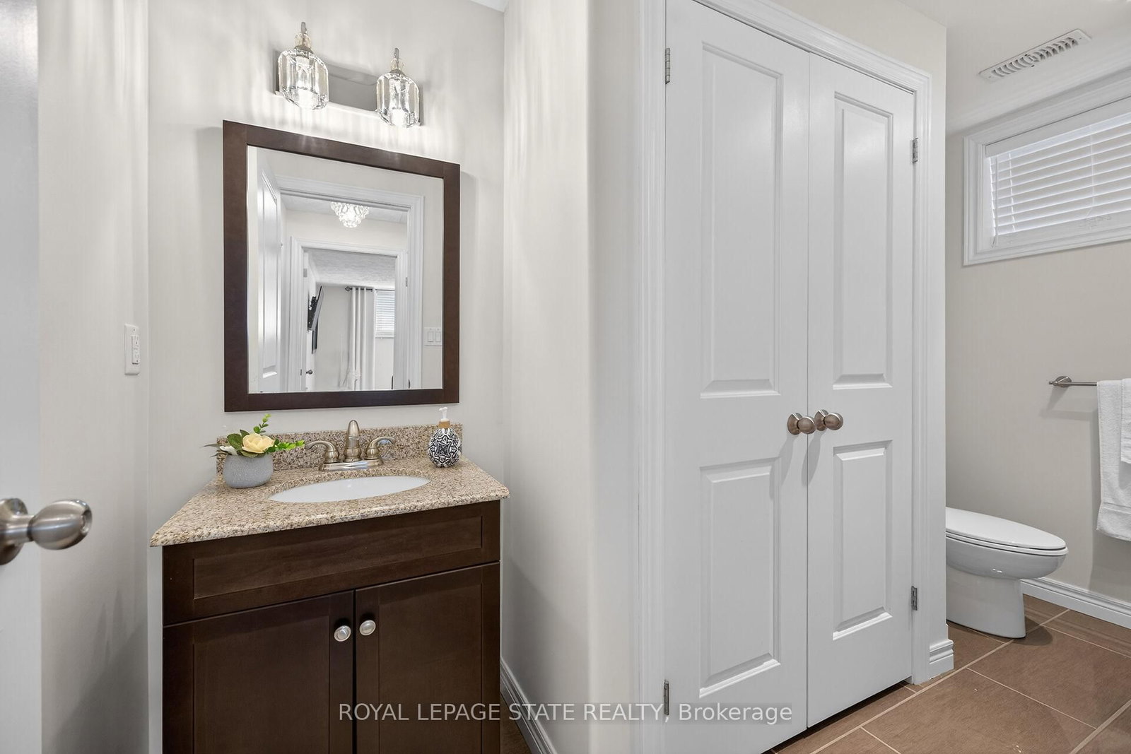 244 Dundas Street W, Unit 3 - Photo 21