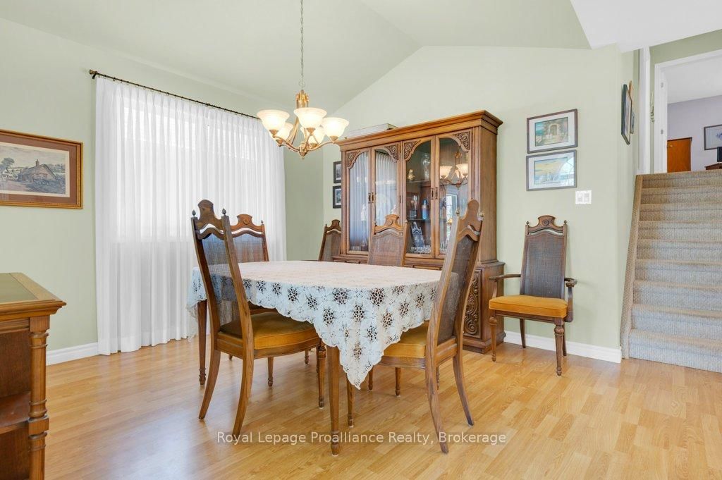 82 Gavey Street • Belleville, ON photo 11