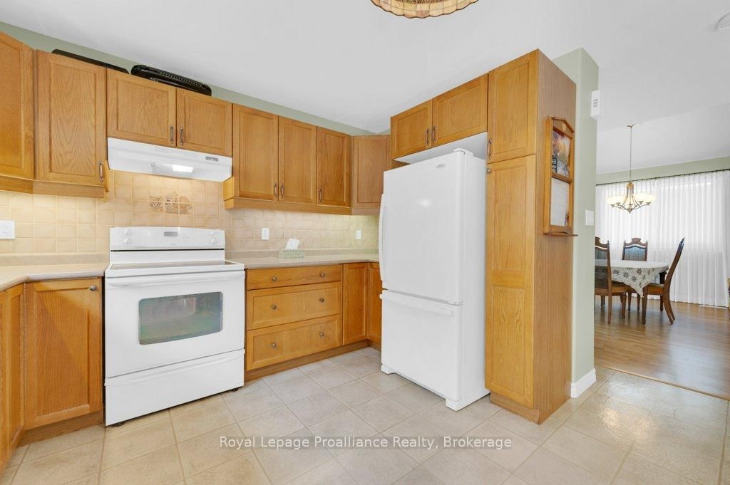 82 Gavey Street • Belleville, ON photo 16