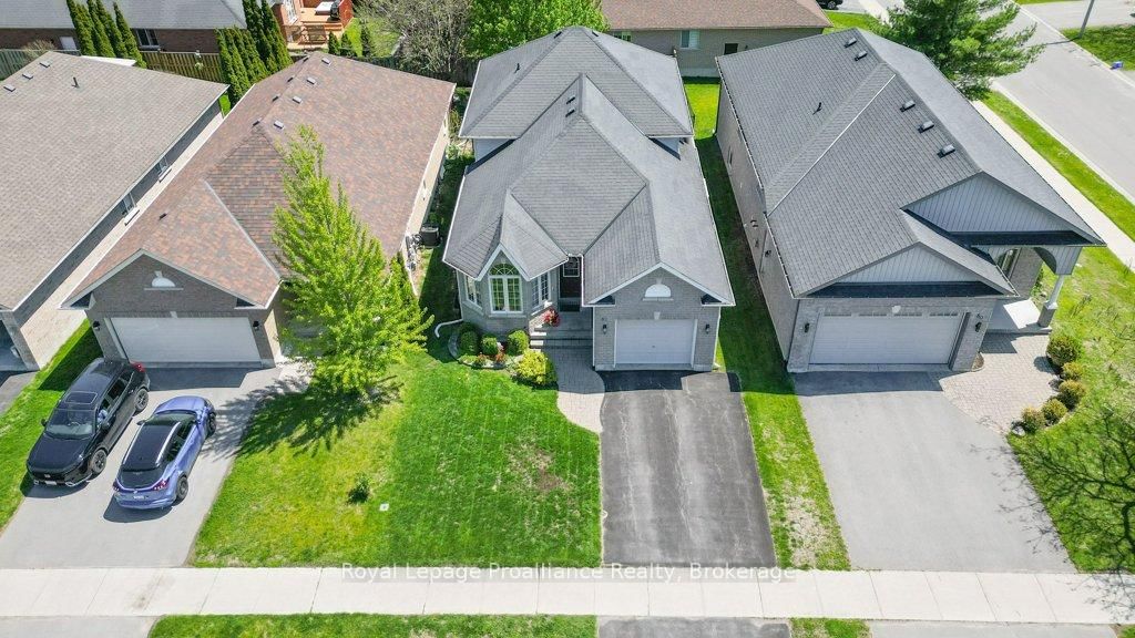82 Gavey Street • Belleville, ON photo 37