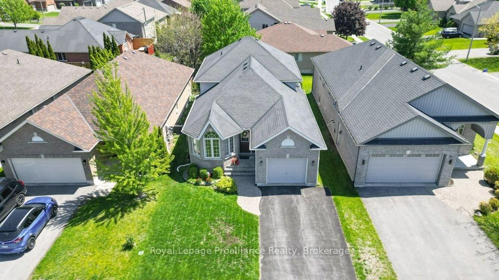 82 Gavey Street • Belleville, ON photo 38
