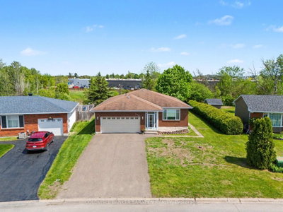 258 Allan Drive • Arnprior, ON photo 2