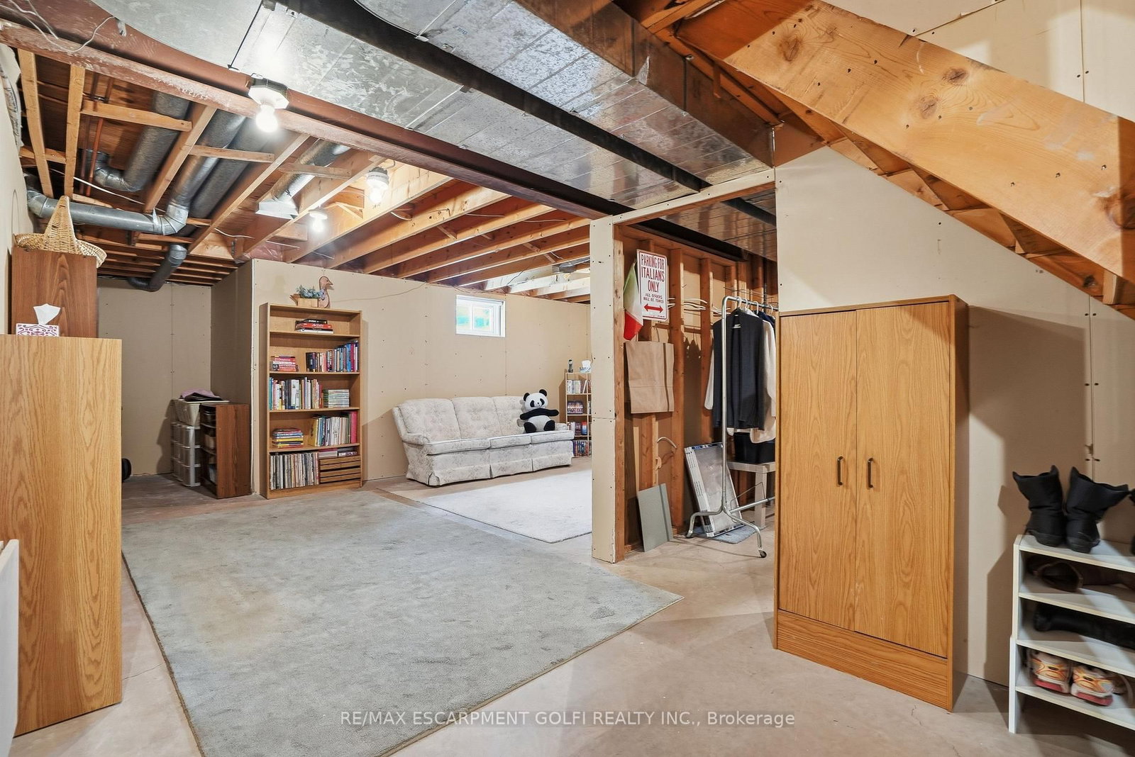 11 Greenbriar Court • Welland, ON photo 22