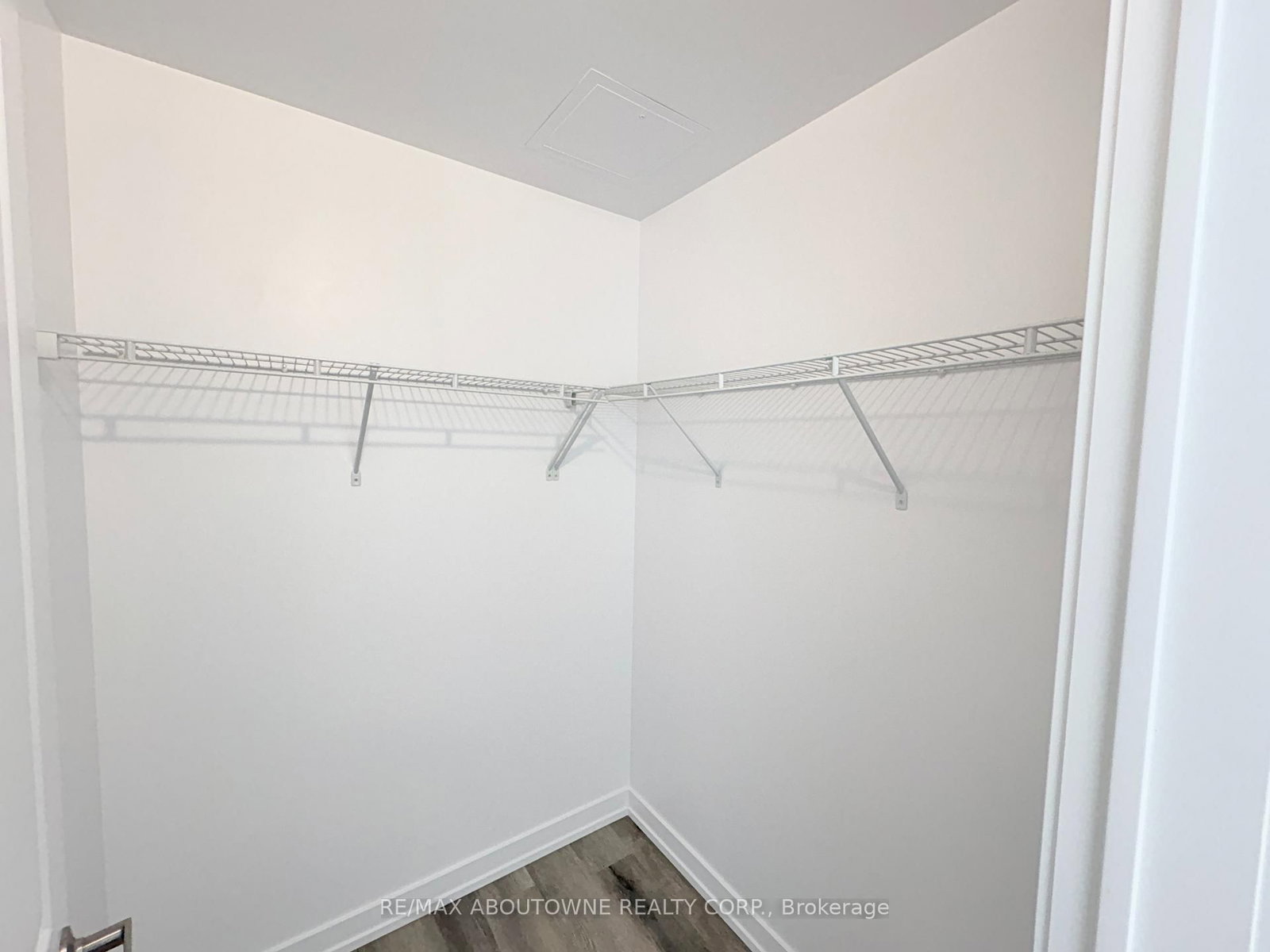 470 Dundas Street E, Unit 429 - Photo 18