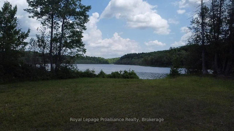 1033 Waterworth Lane, Plevna