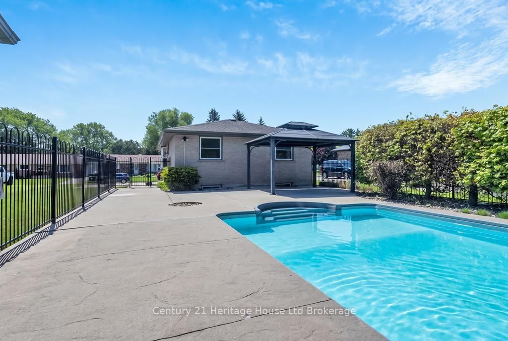 55 Denrich Avenue • Tillsonburg, ON photo 32